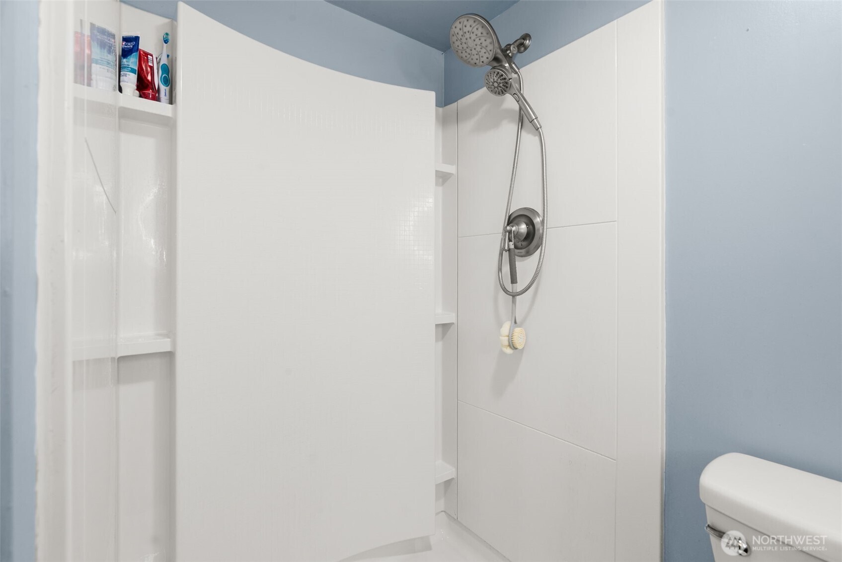 370 SE Whitecap Alley