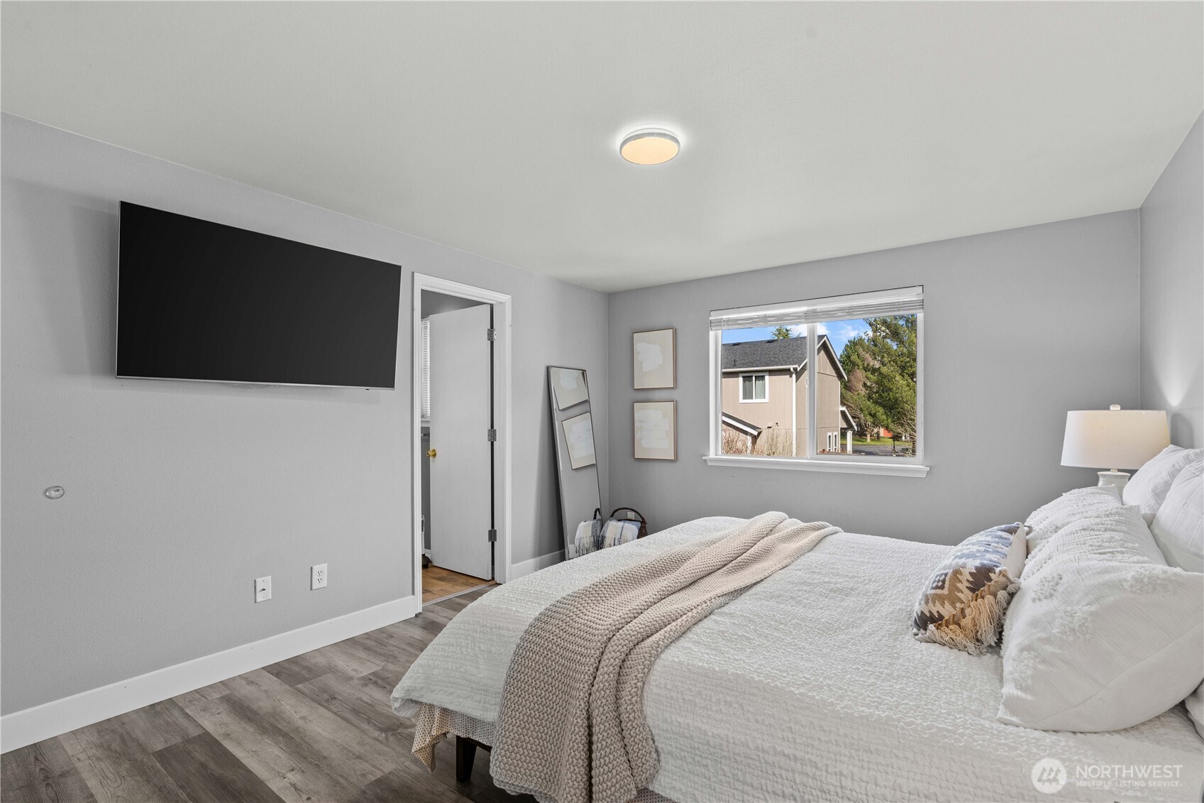 8719 204th Street Ct E