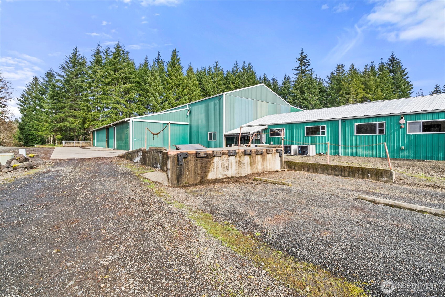 200 SE Clearwater Ridge