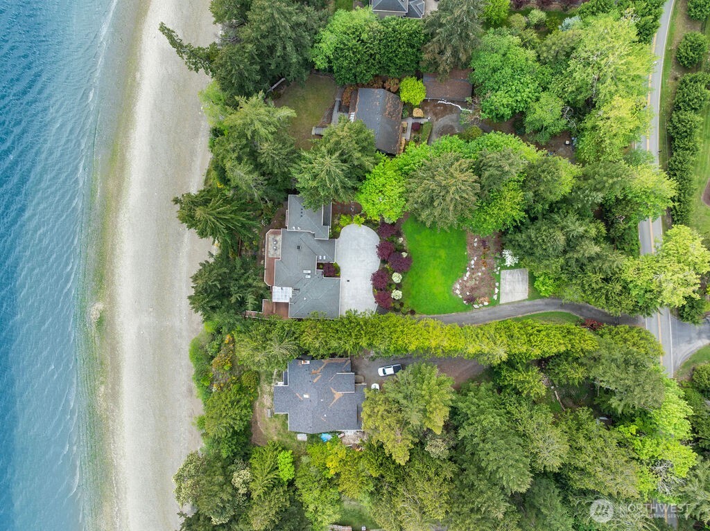 3236 Gravelly Beach Loop NW