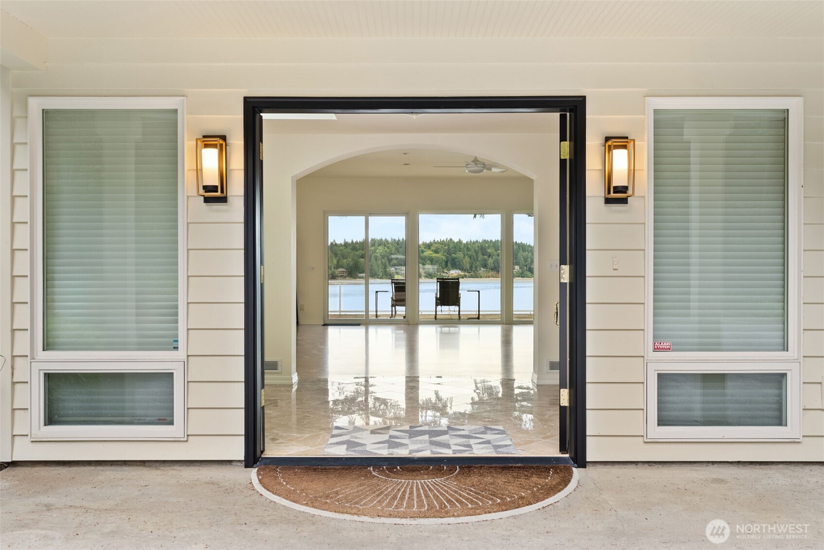 3236 Gravelly Beach Loop NW