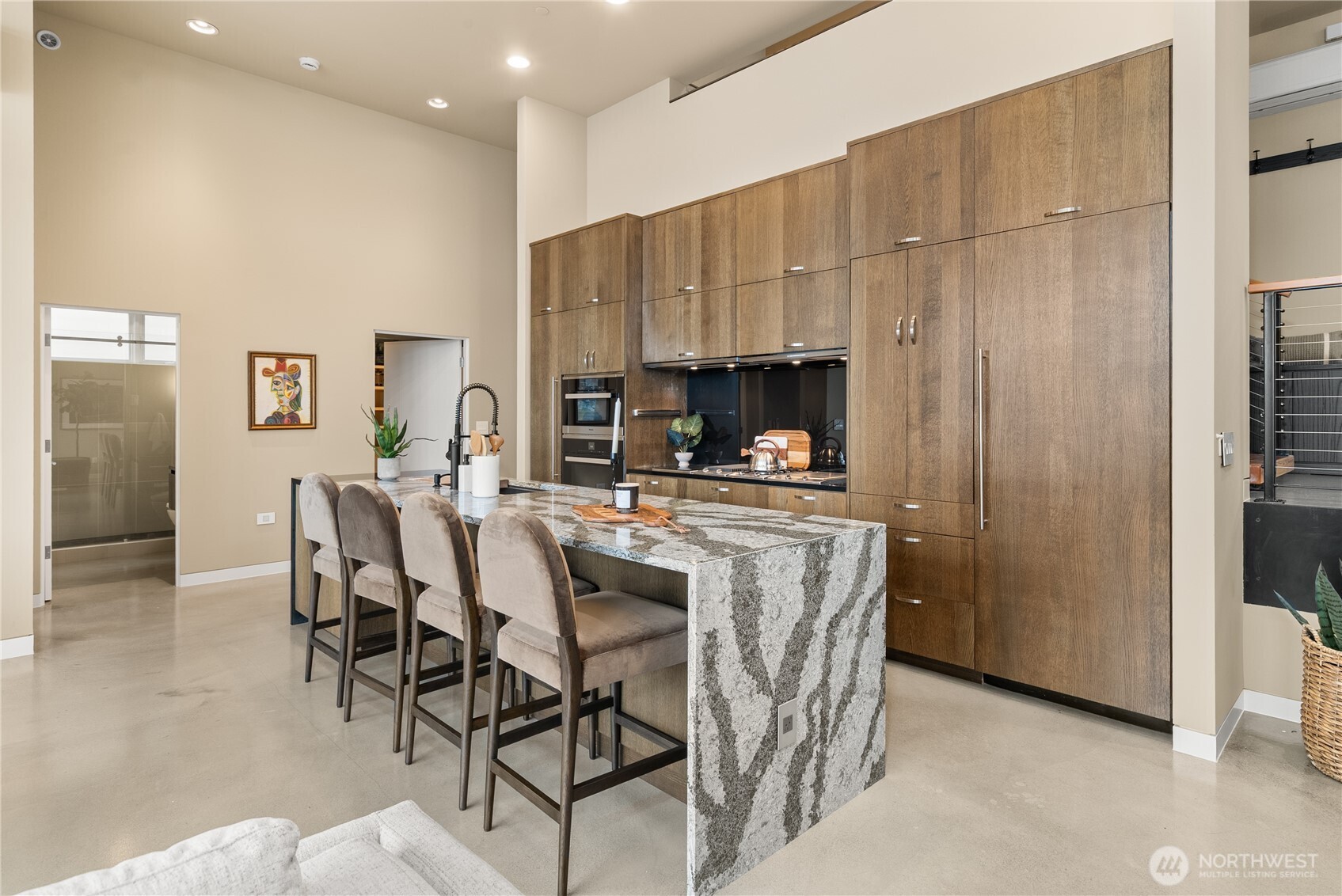 8412 Goodman Drive NW