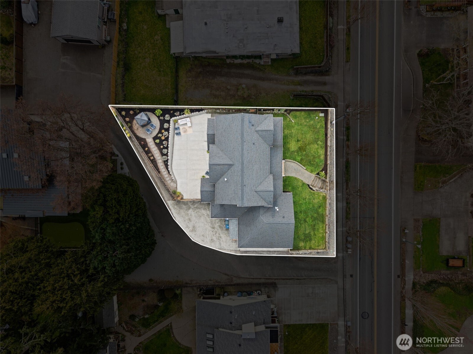 3157 Grandview Drive W