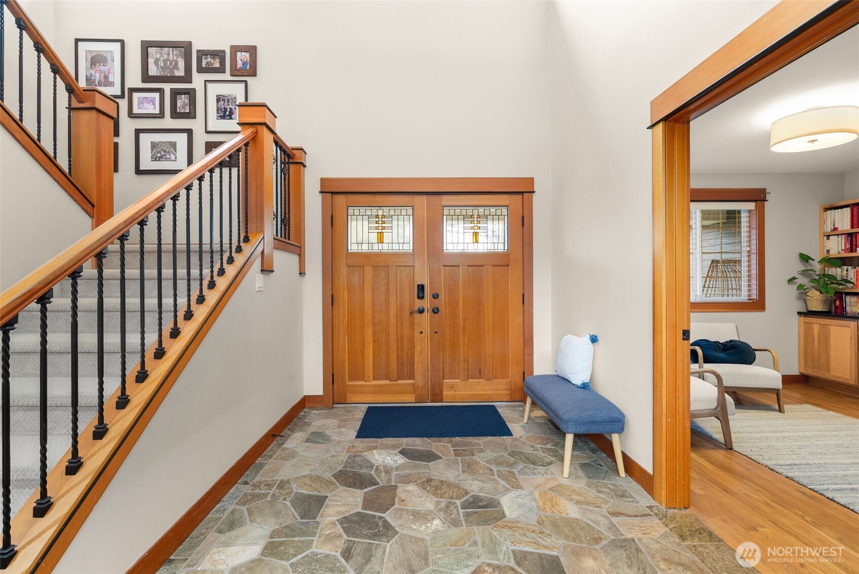 3157 Grandview Drive W