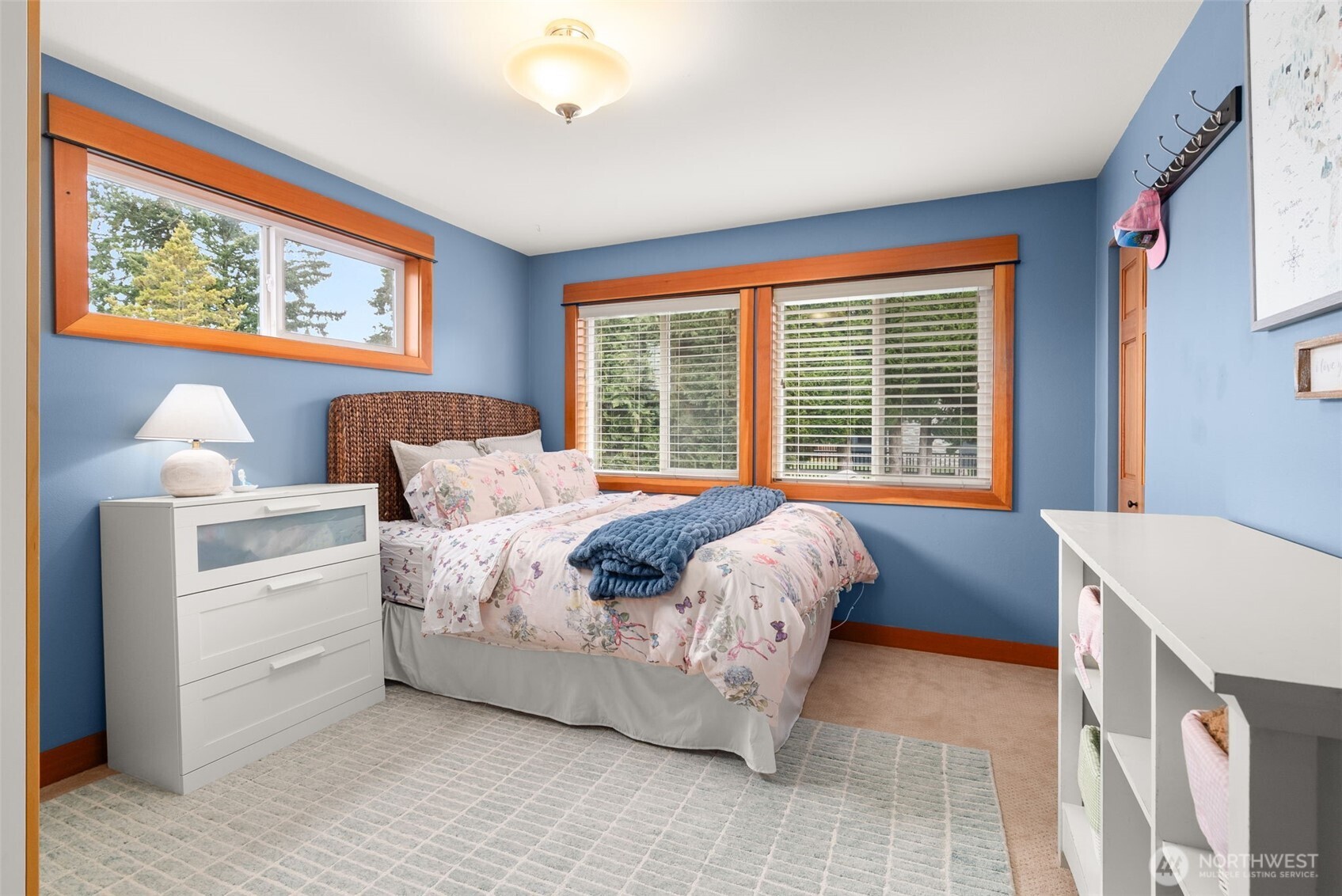 3157 Grandview Drive W