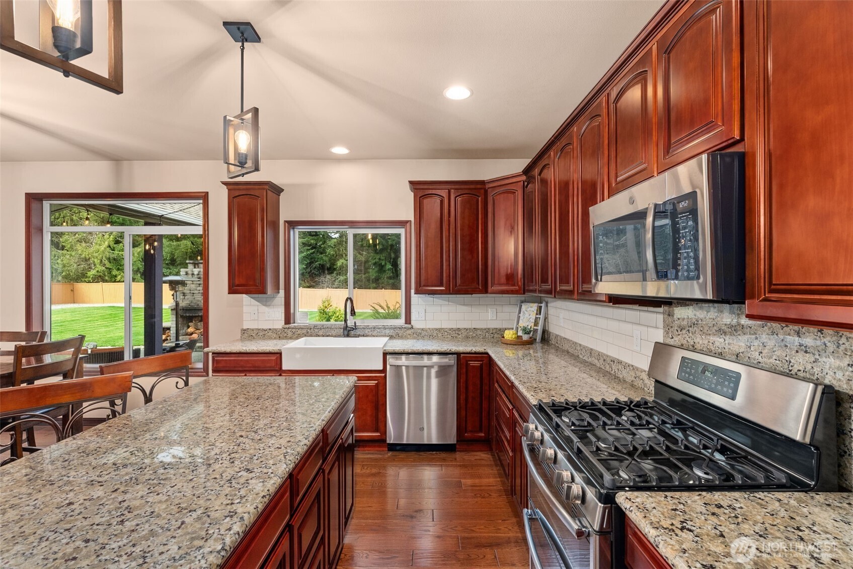 9220 Fox Ridge Lane SE