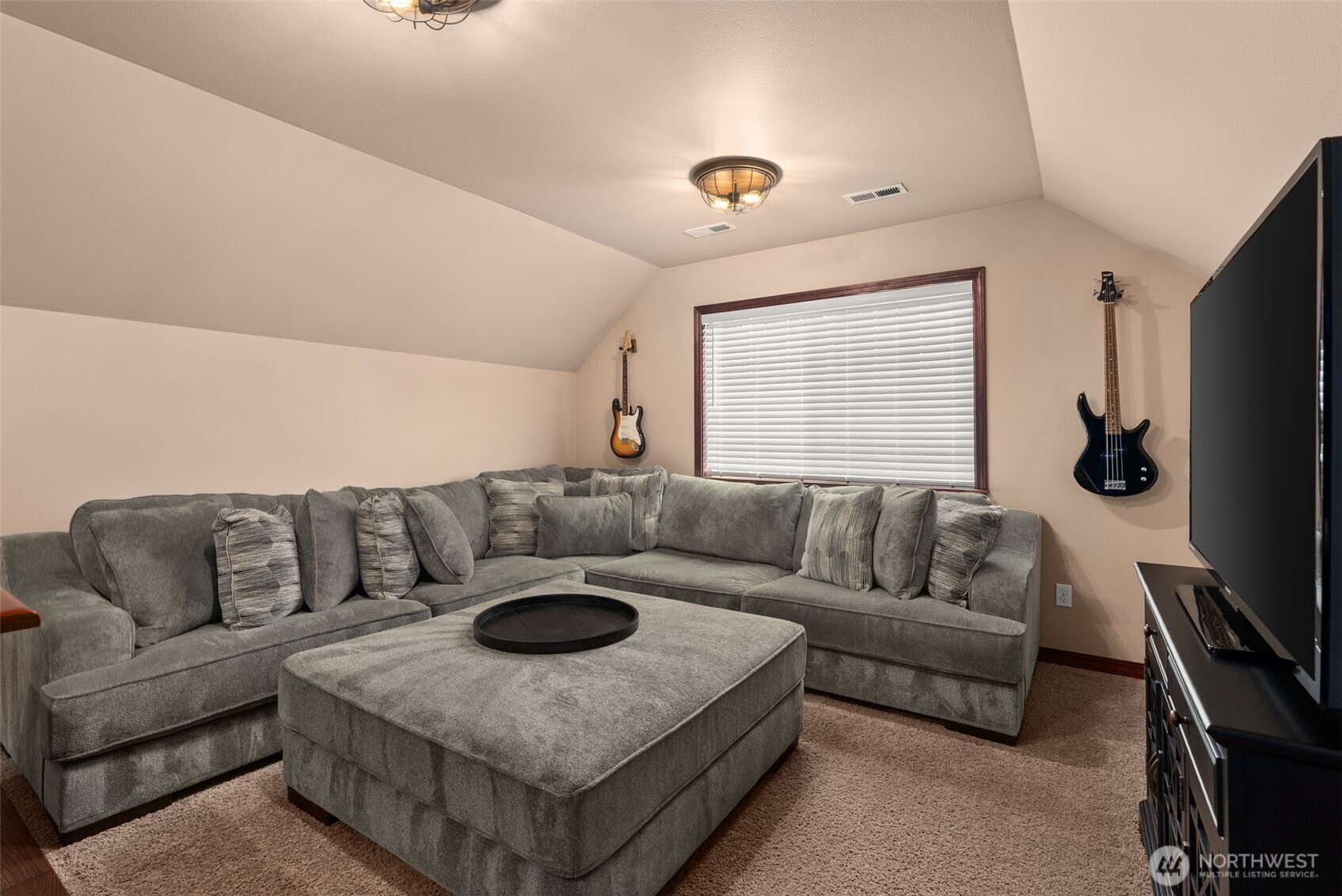 9220 Fox Ridge Lane SE