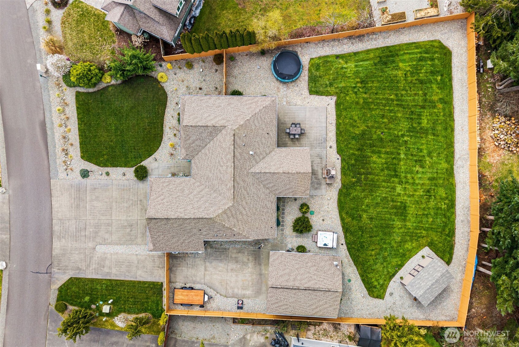 9220 Fox Ridge Lane SE