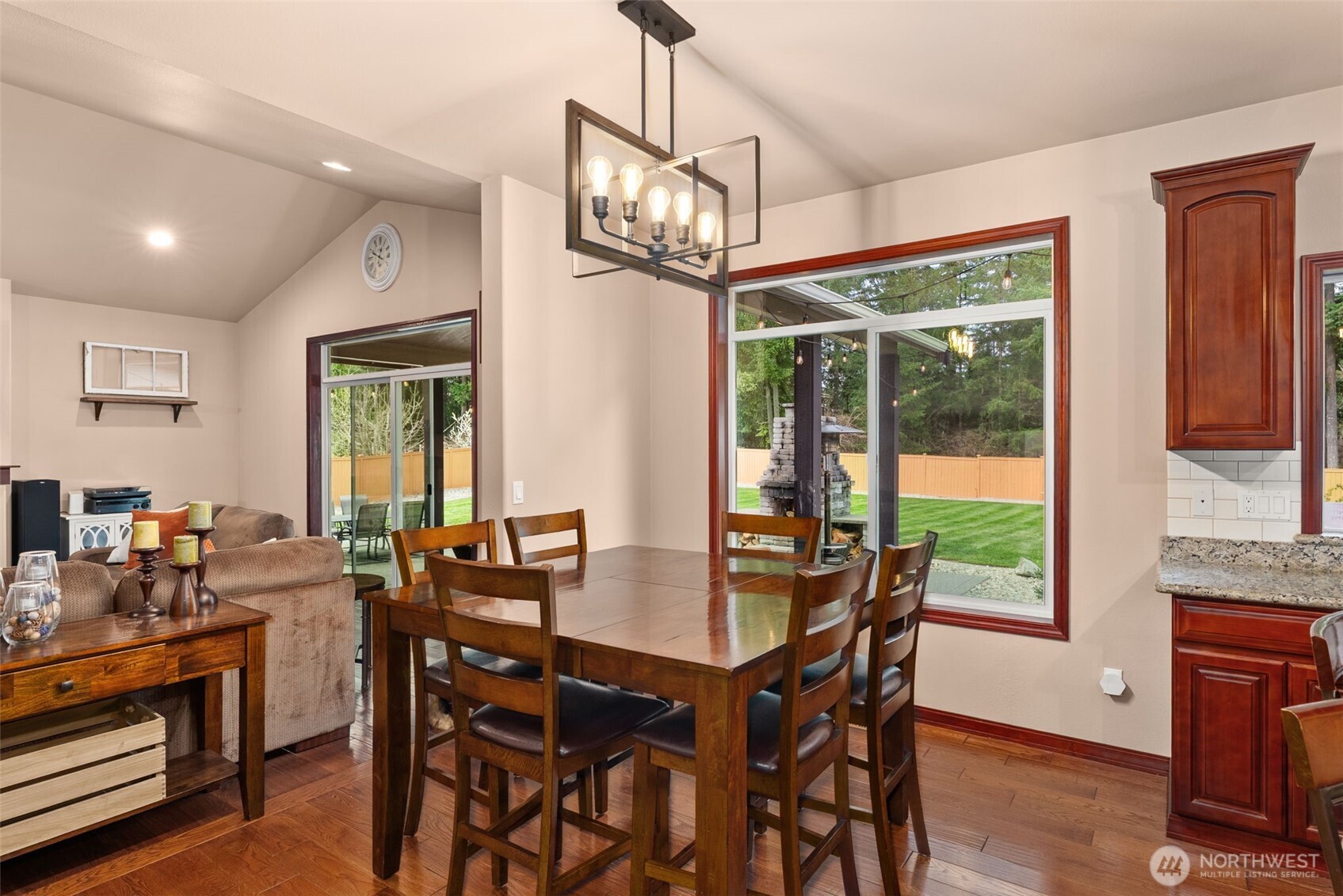 9220 Fox Ridge Lane SE