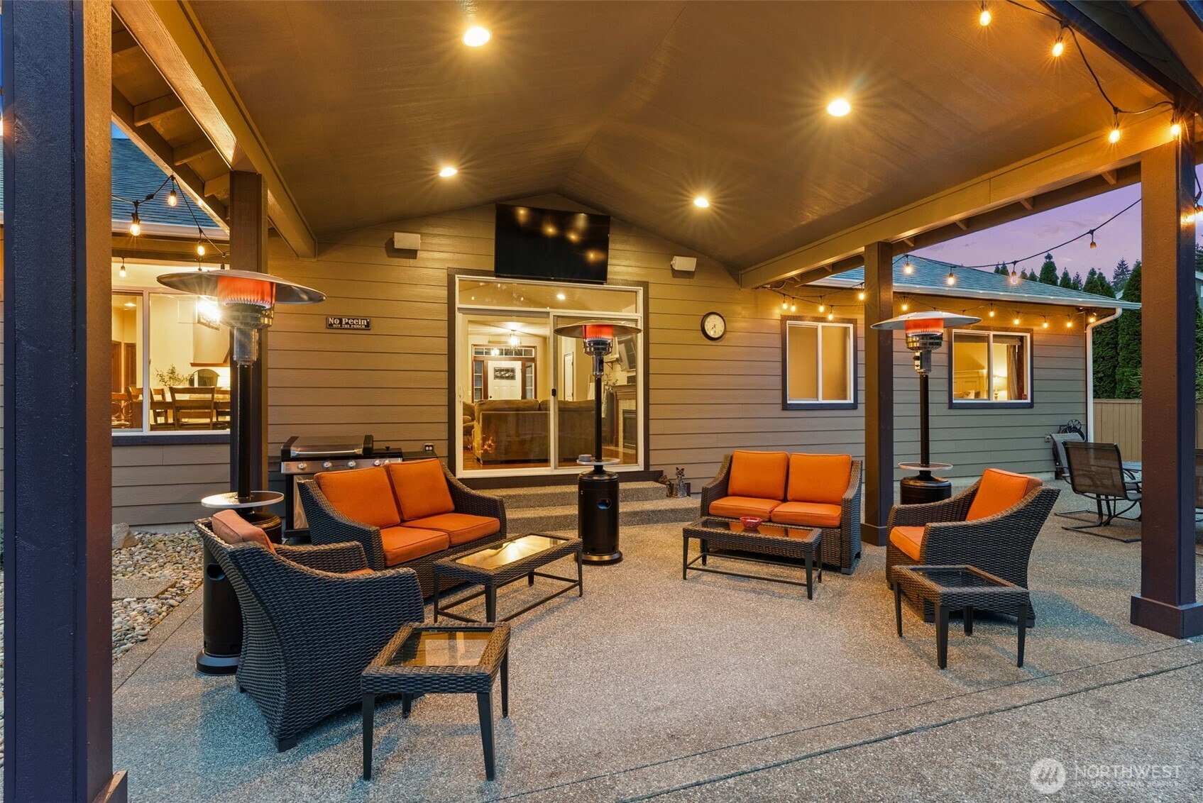 9220 Fox Ridge Lane SE