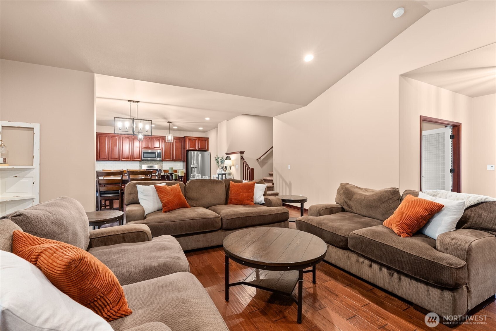 9220 Fox Ridge Lane SE