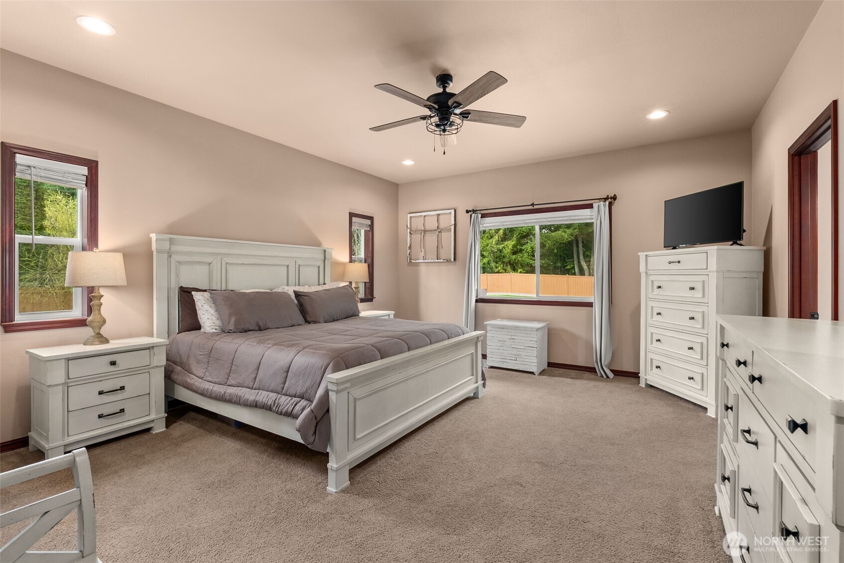 9220 Fox Ridge Lane SE