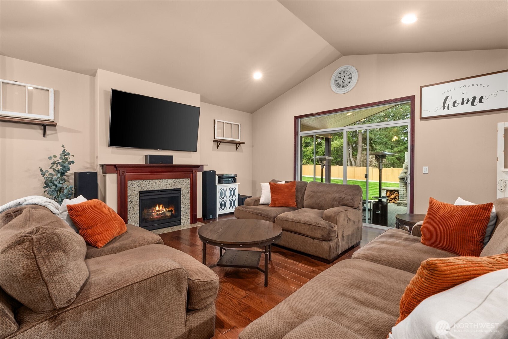 9220 Fox Ridge Lane SE