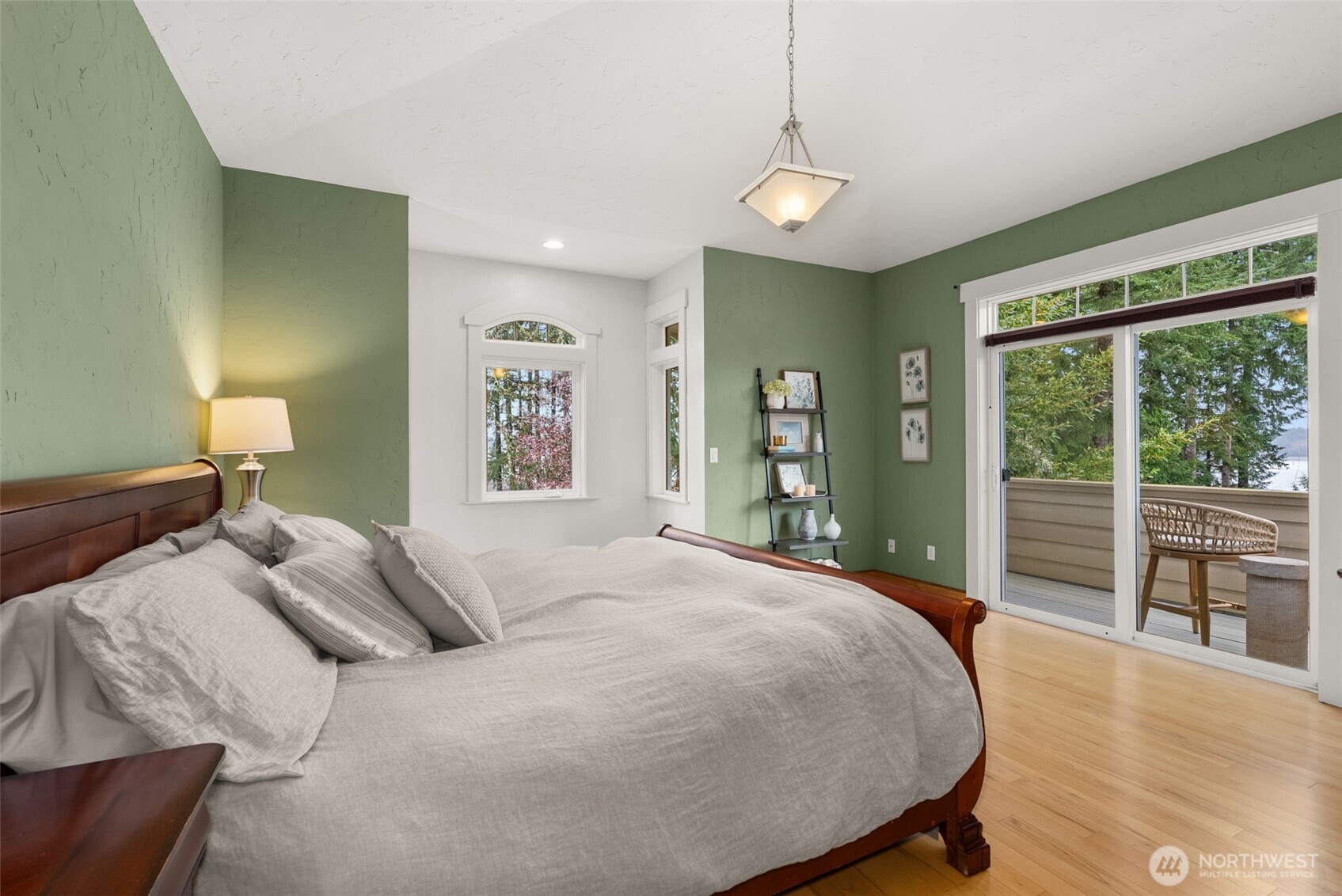 4719 Sunset Point Lane NW