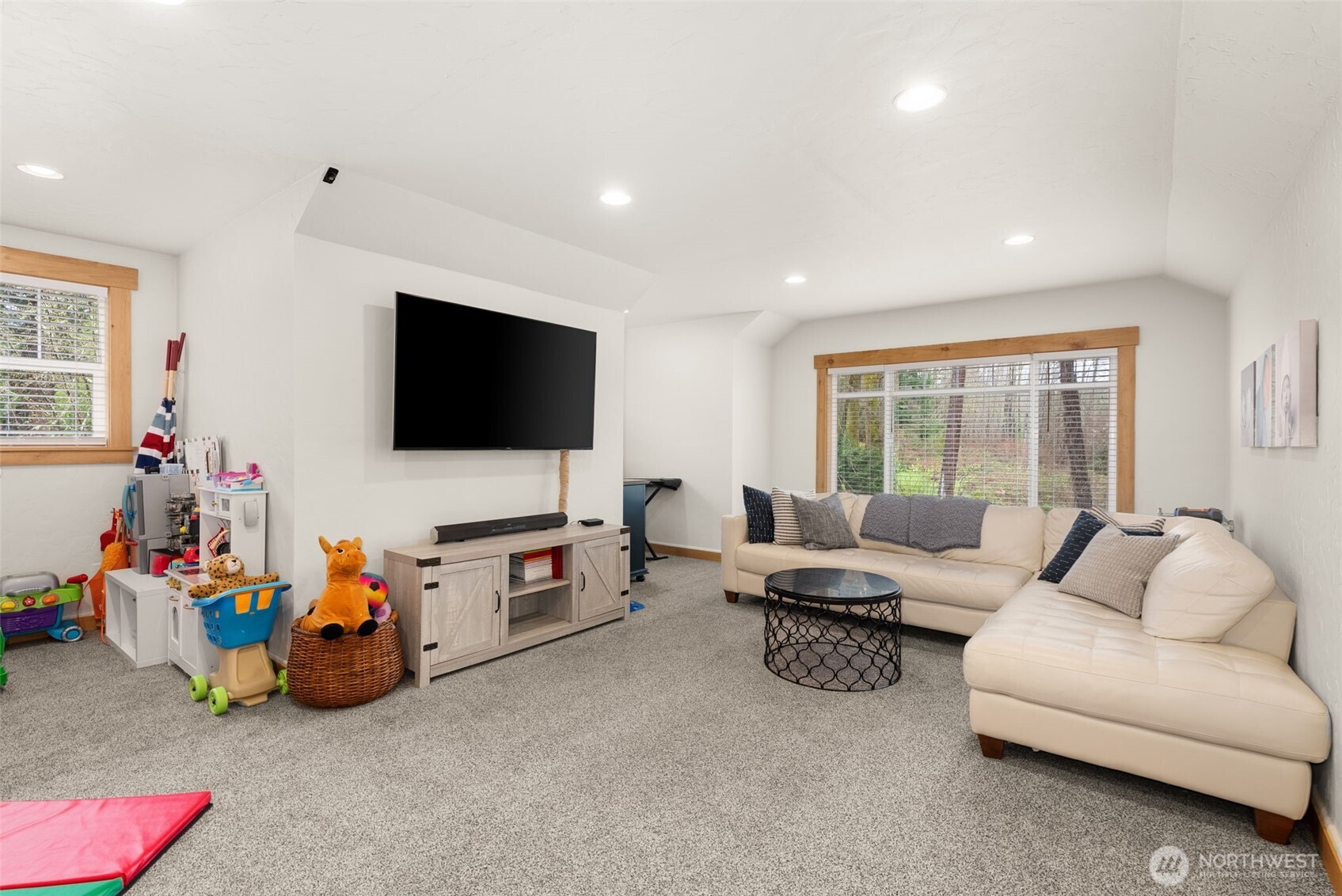 4719 Sunset Point Lane NW