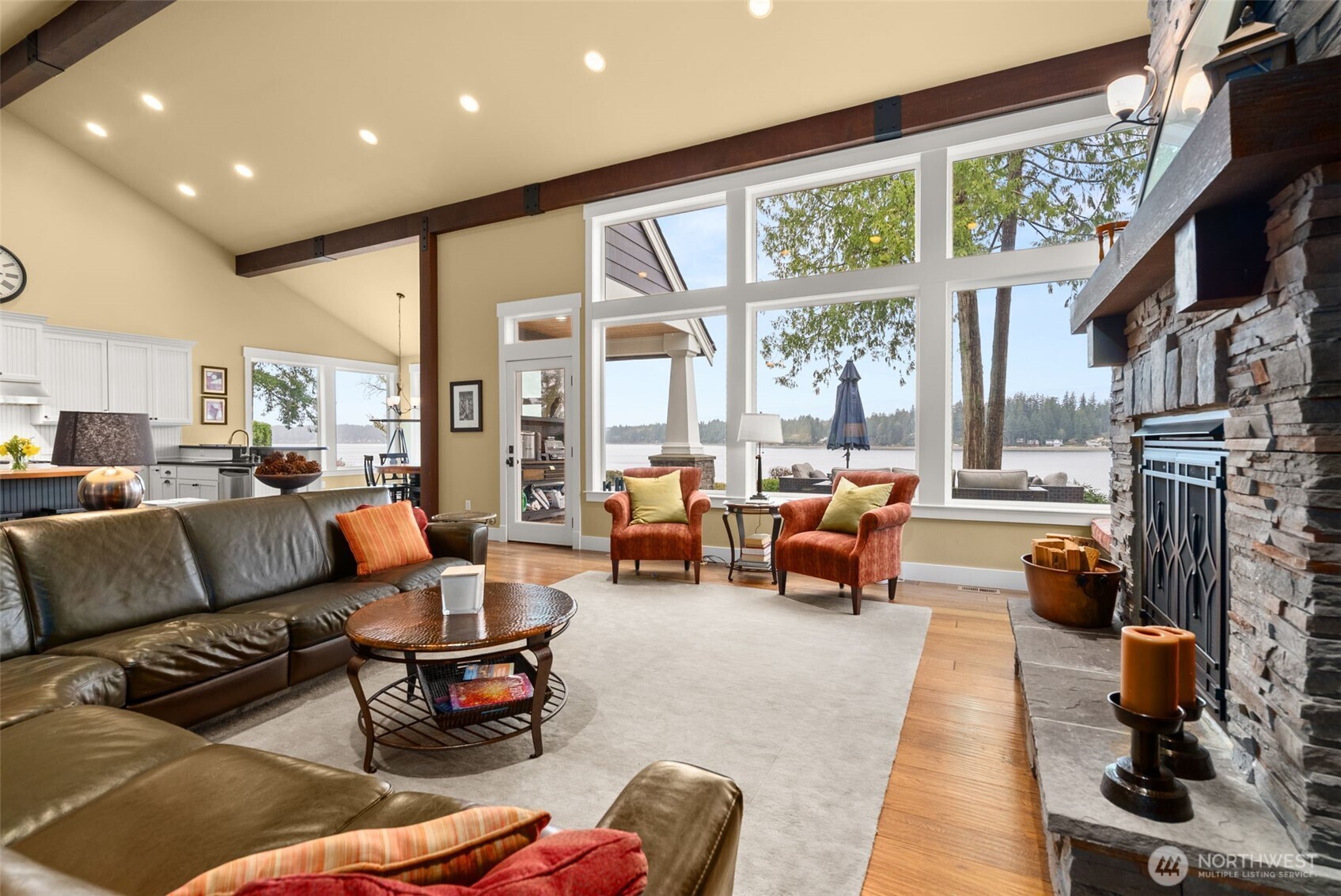 4827 Bayshore Lane NW