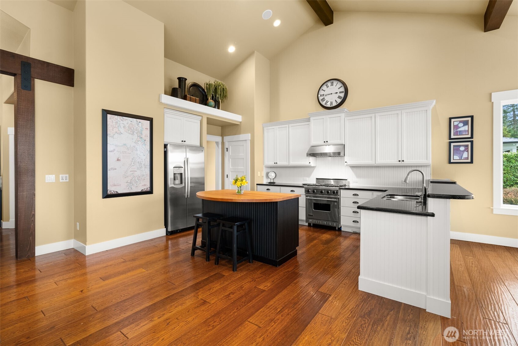 4827 Bayshore Lane NW