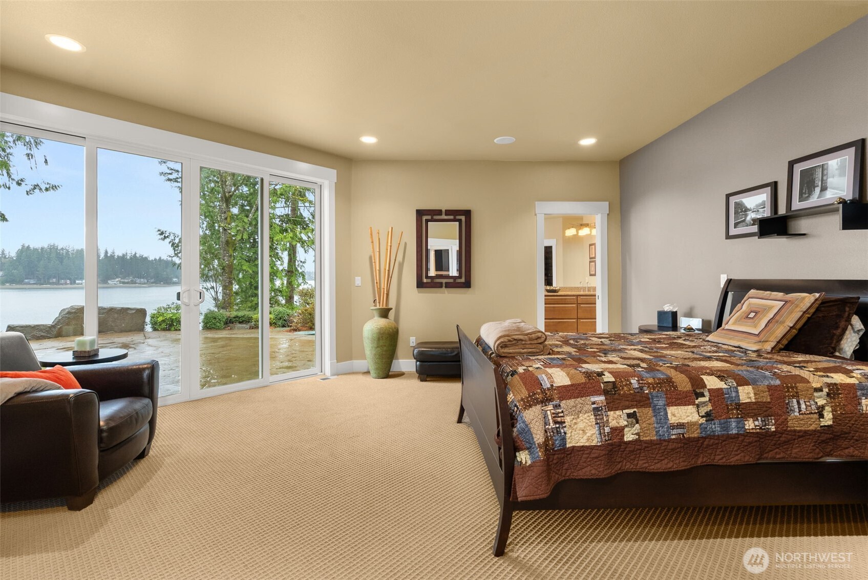 4827 Bayshore Lane NW