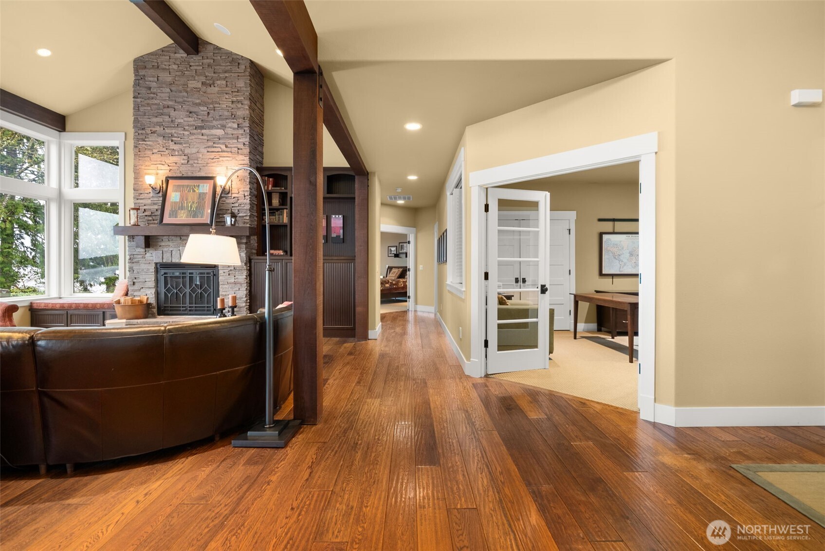 4827 Bayshore Lane NW