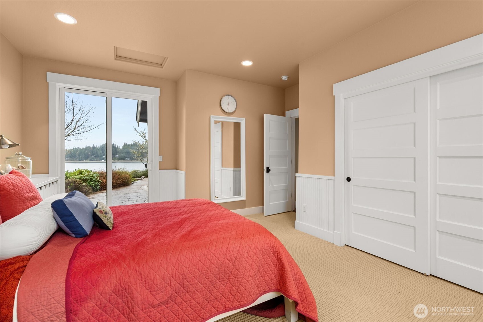 4827 Bayshore Lane NW