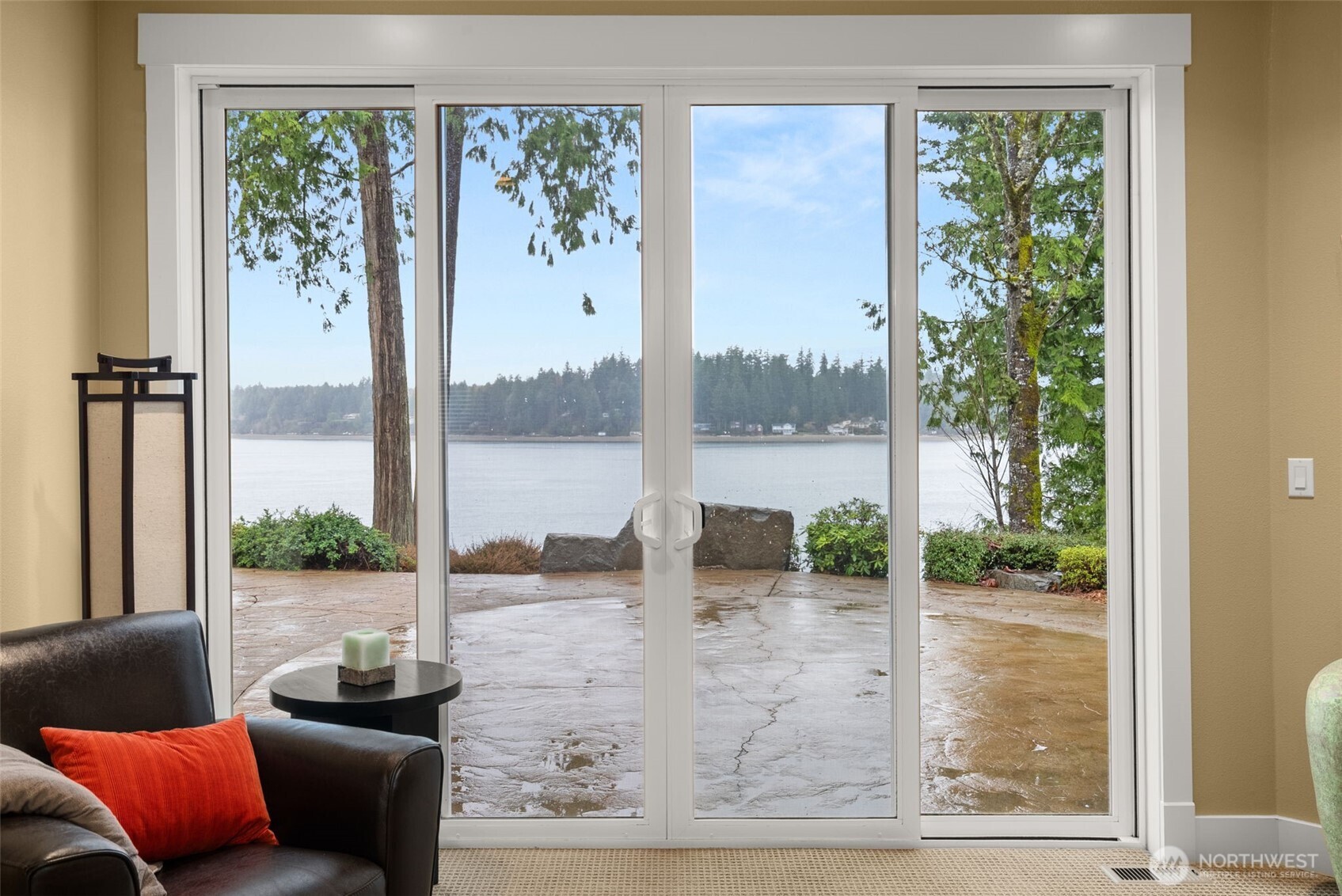 4827 Bayshore Lane NW