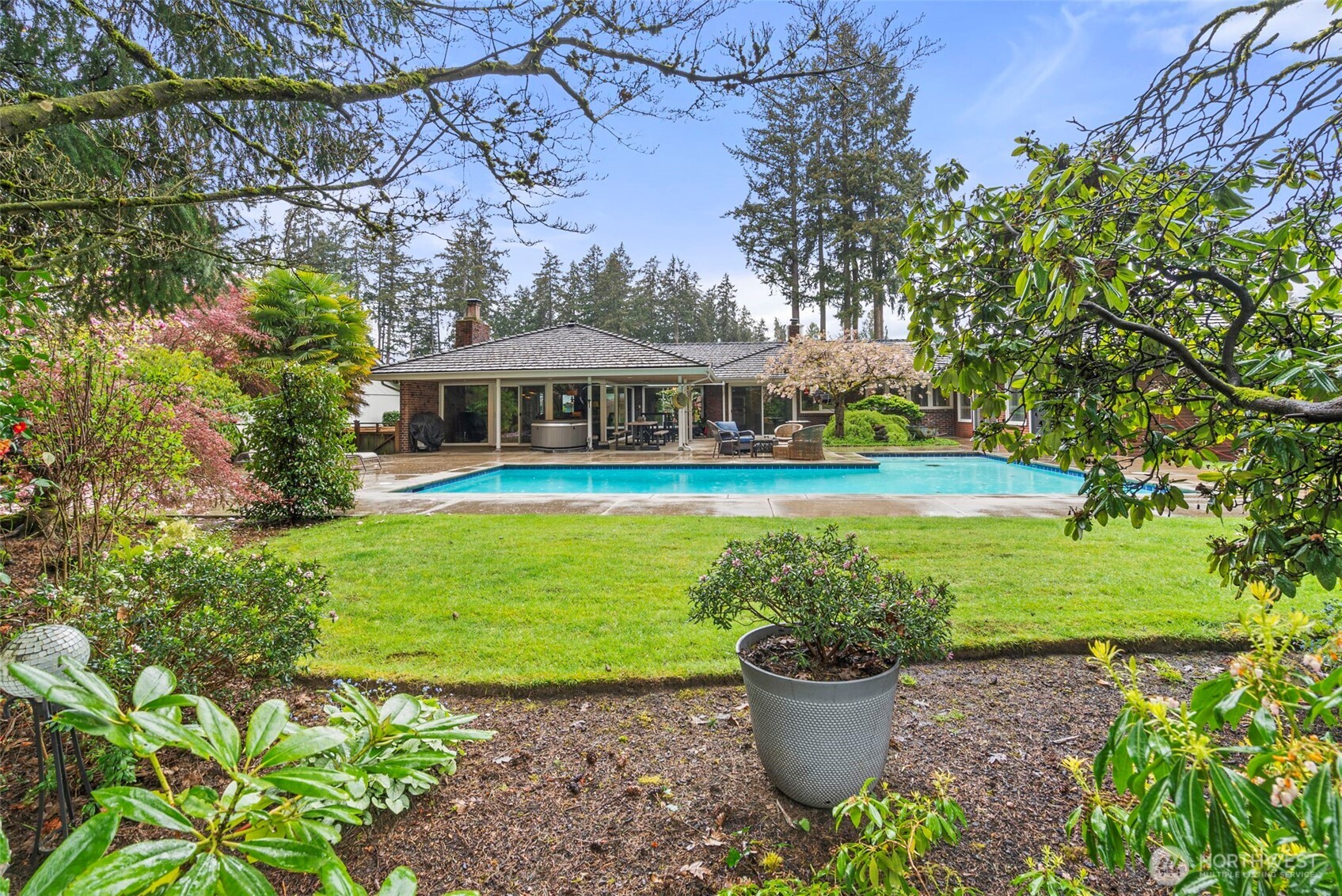 12 Forest Glen Lane SW