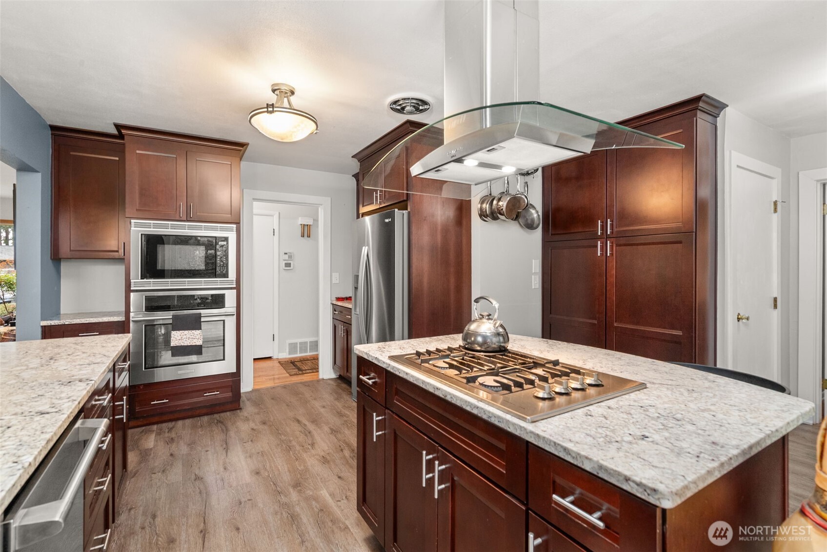 12 Forest Glen Lane SW