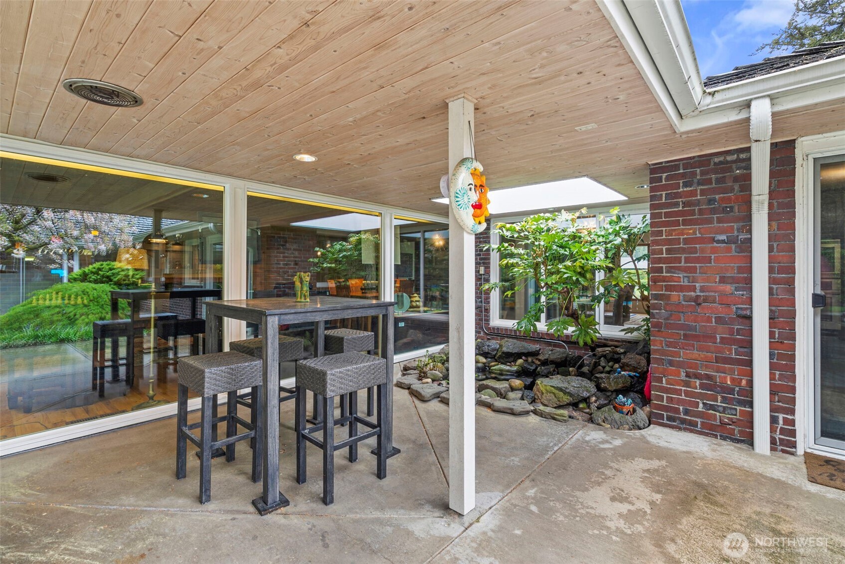 12 Forest Glen Lane SW