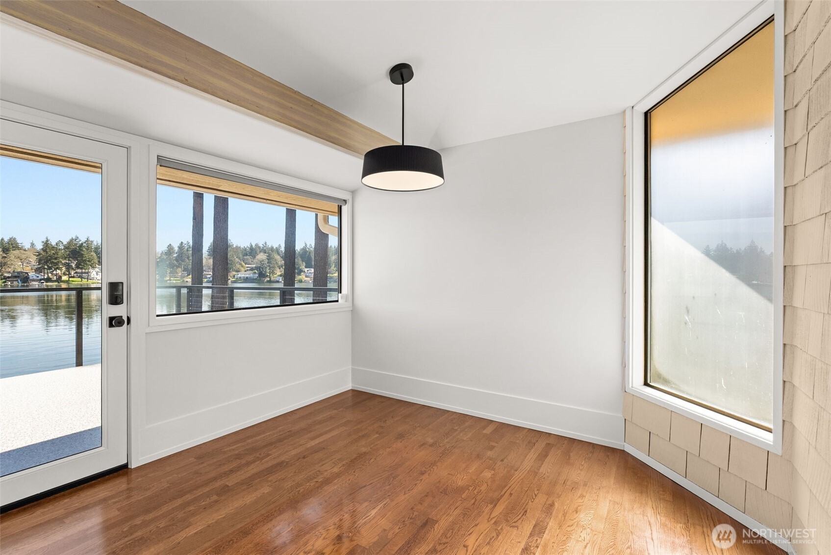 10901 Greendale Drive SW