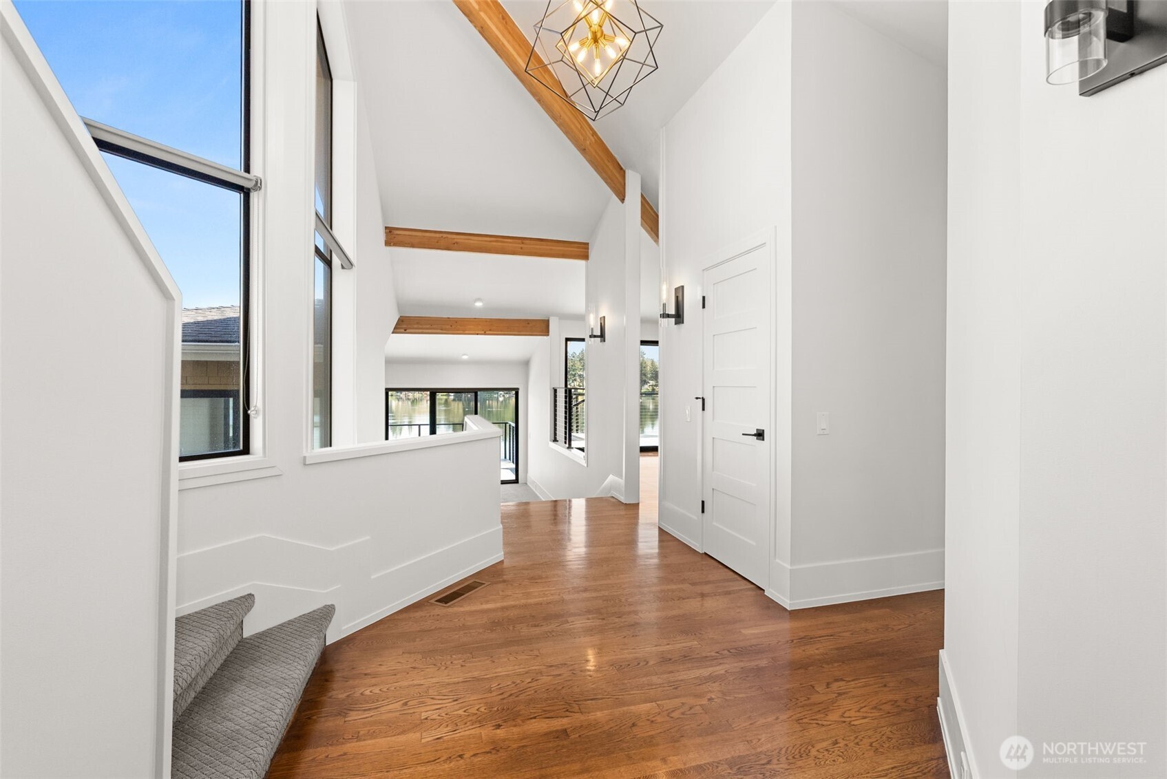 10901 Greendale Drive SW