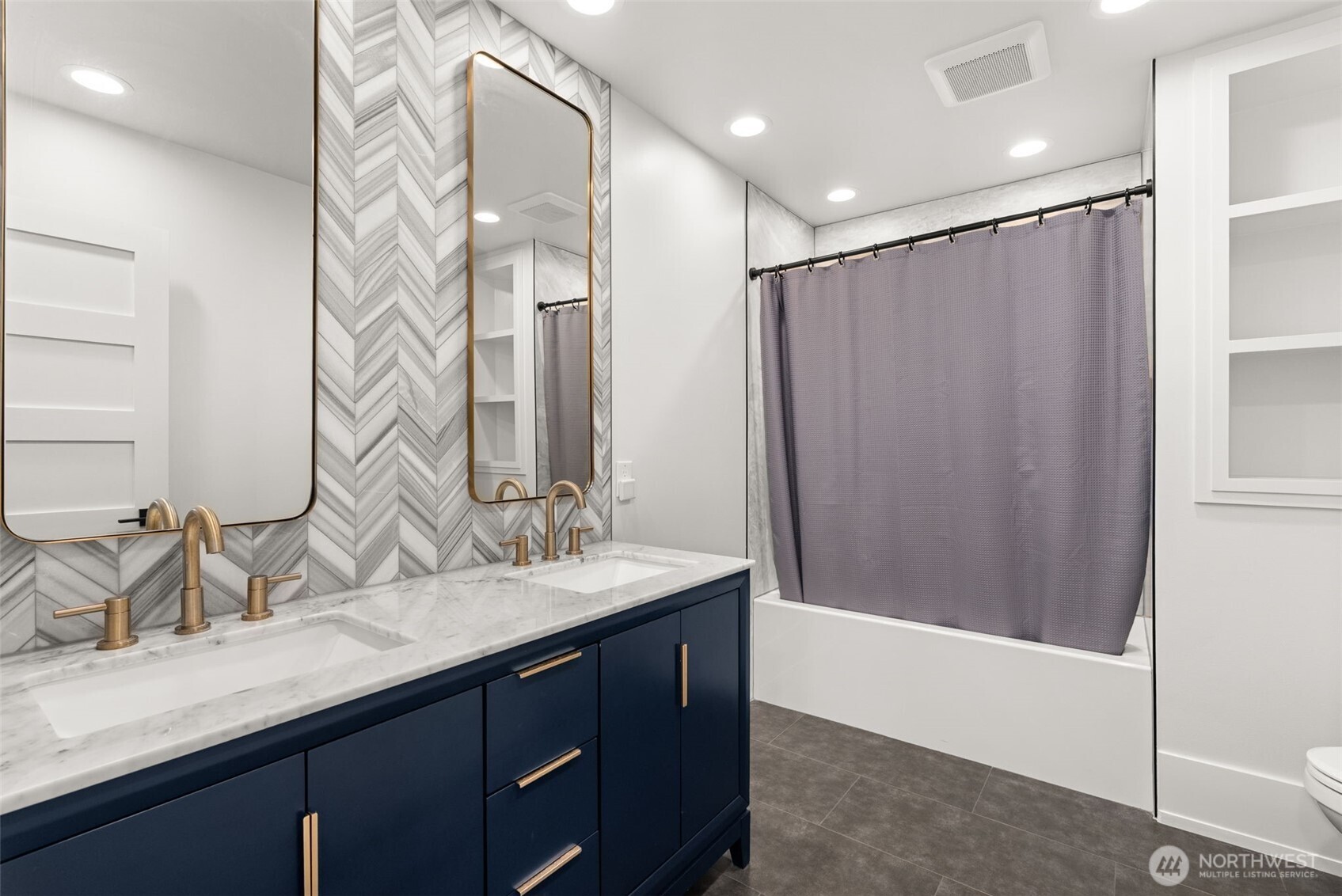 10901 Greendale Drive SW