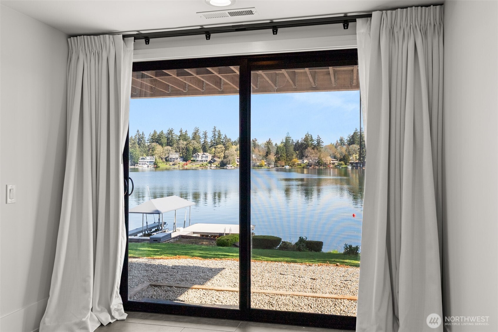 10901 Greendale Drive SW