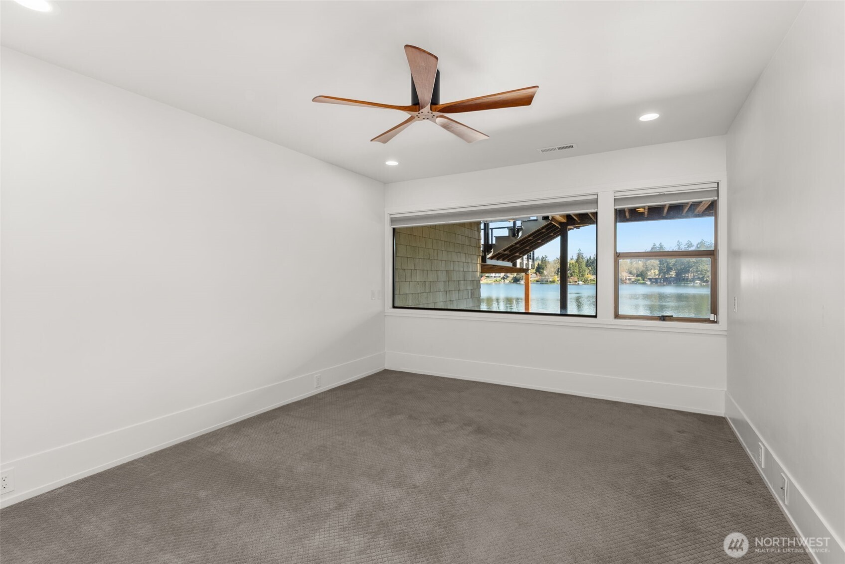 10901 Greendale Drive SW