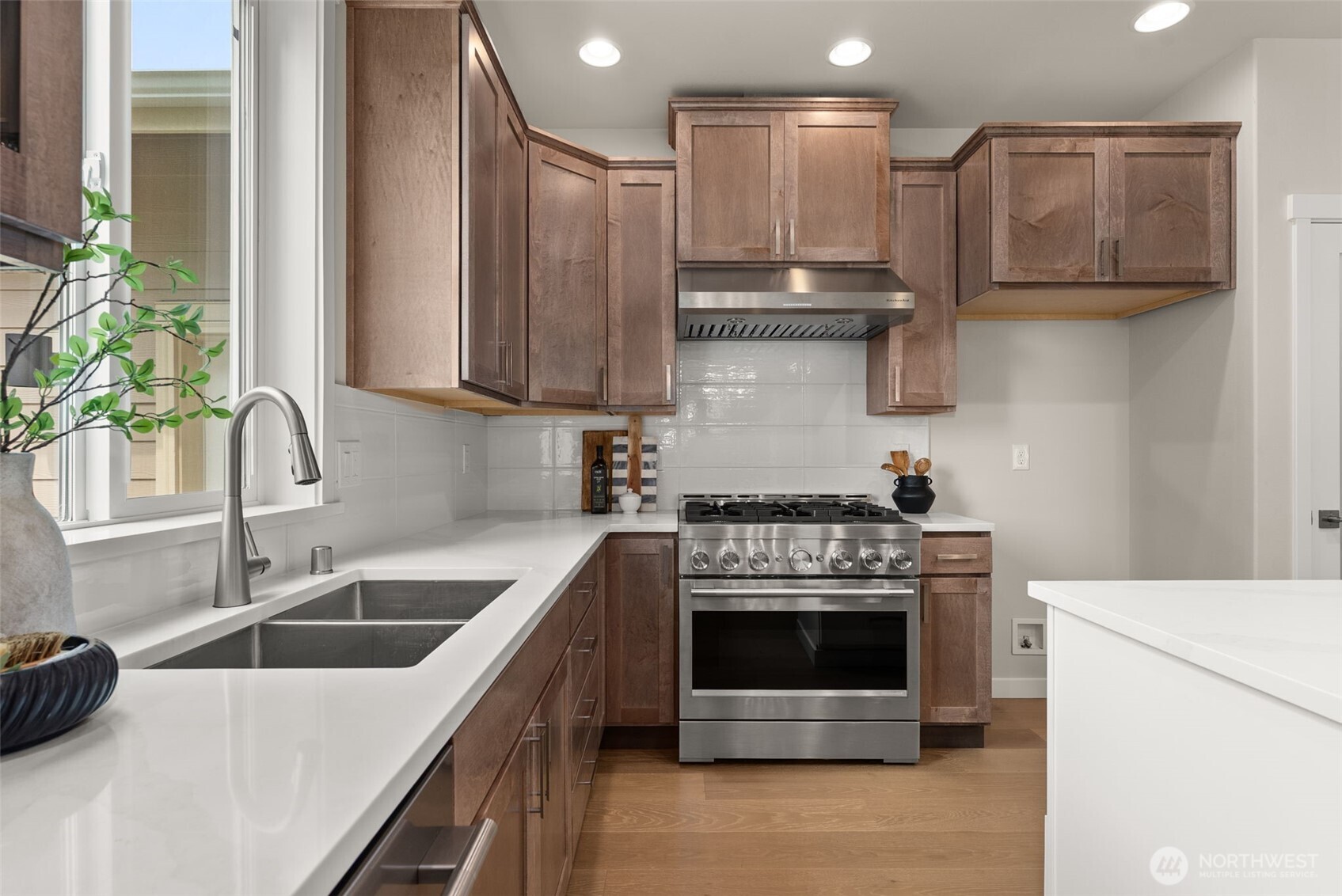5638 Mimi Street Unit: Lot 8