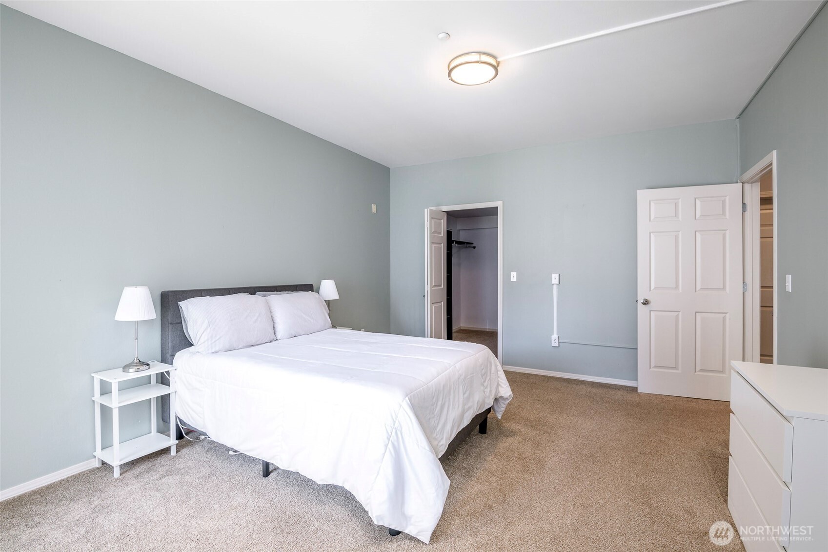 4714 NE Fairwood Boulevard Unit: 905