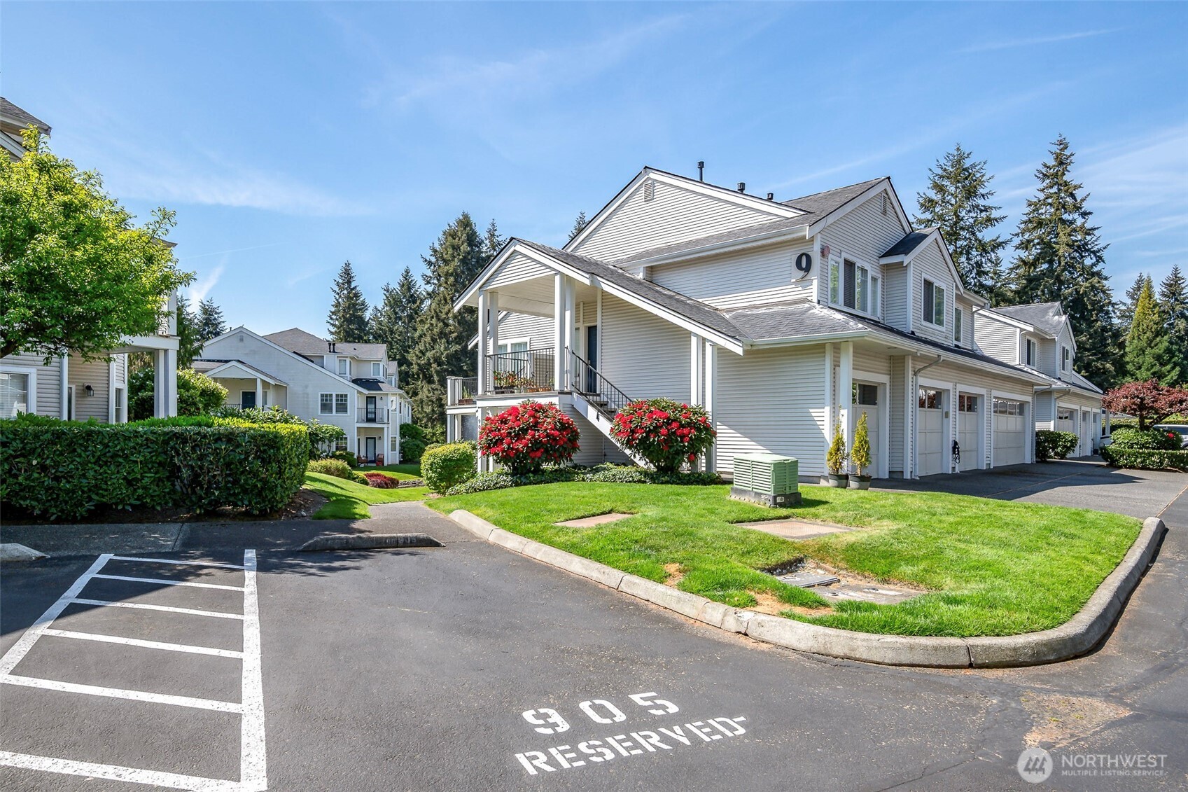 4714 NE Fairwood Boulevard Unit: 905