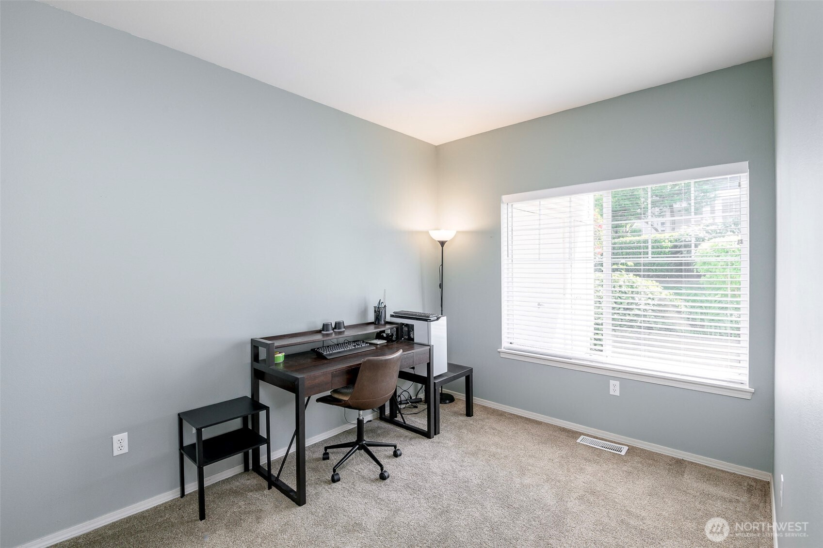 4714 NE Fairwood Boulevard Unit: 905
