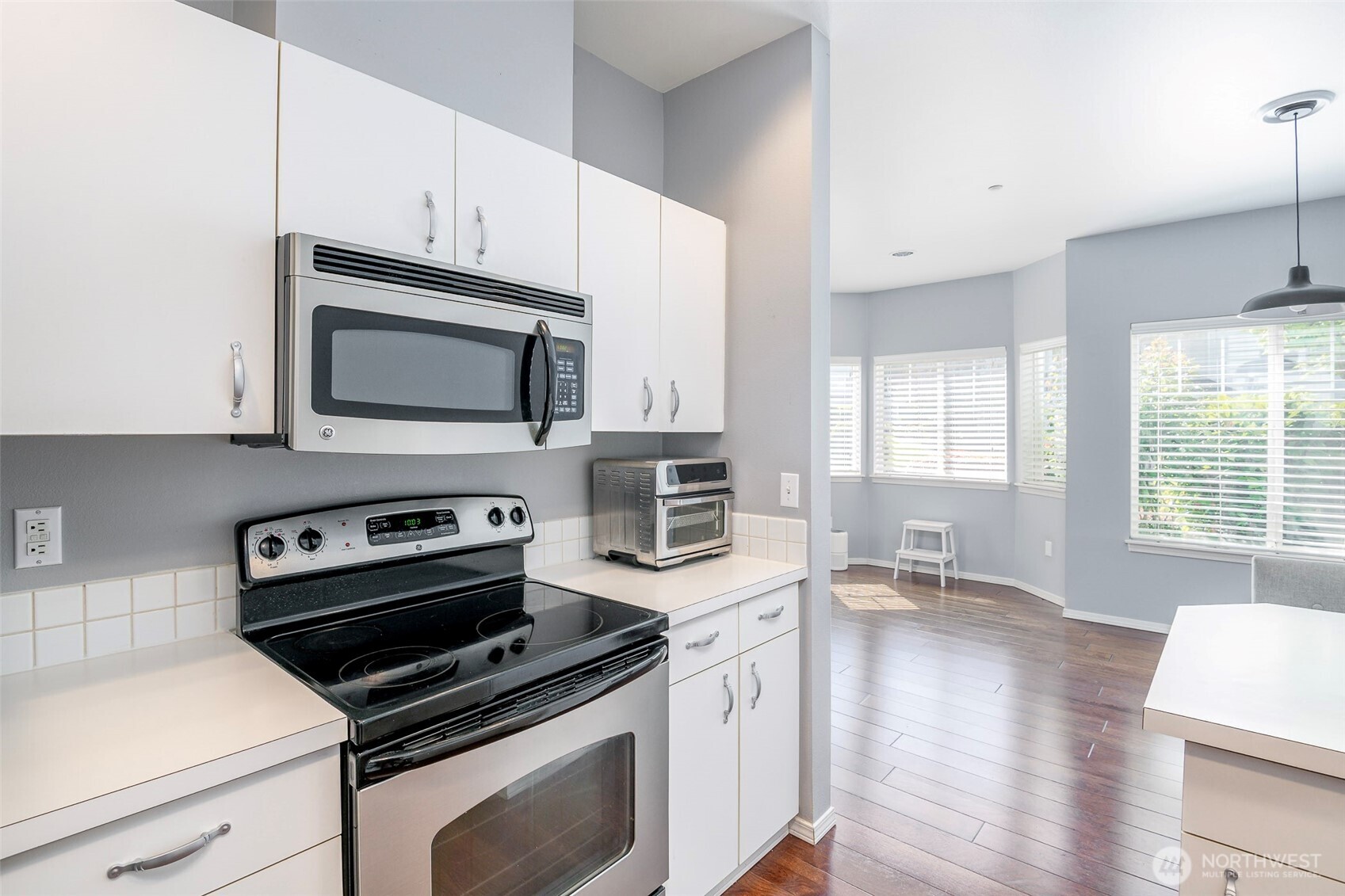 4714 NE Fairwood Boulevard Unit: 905