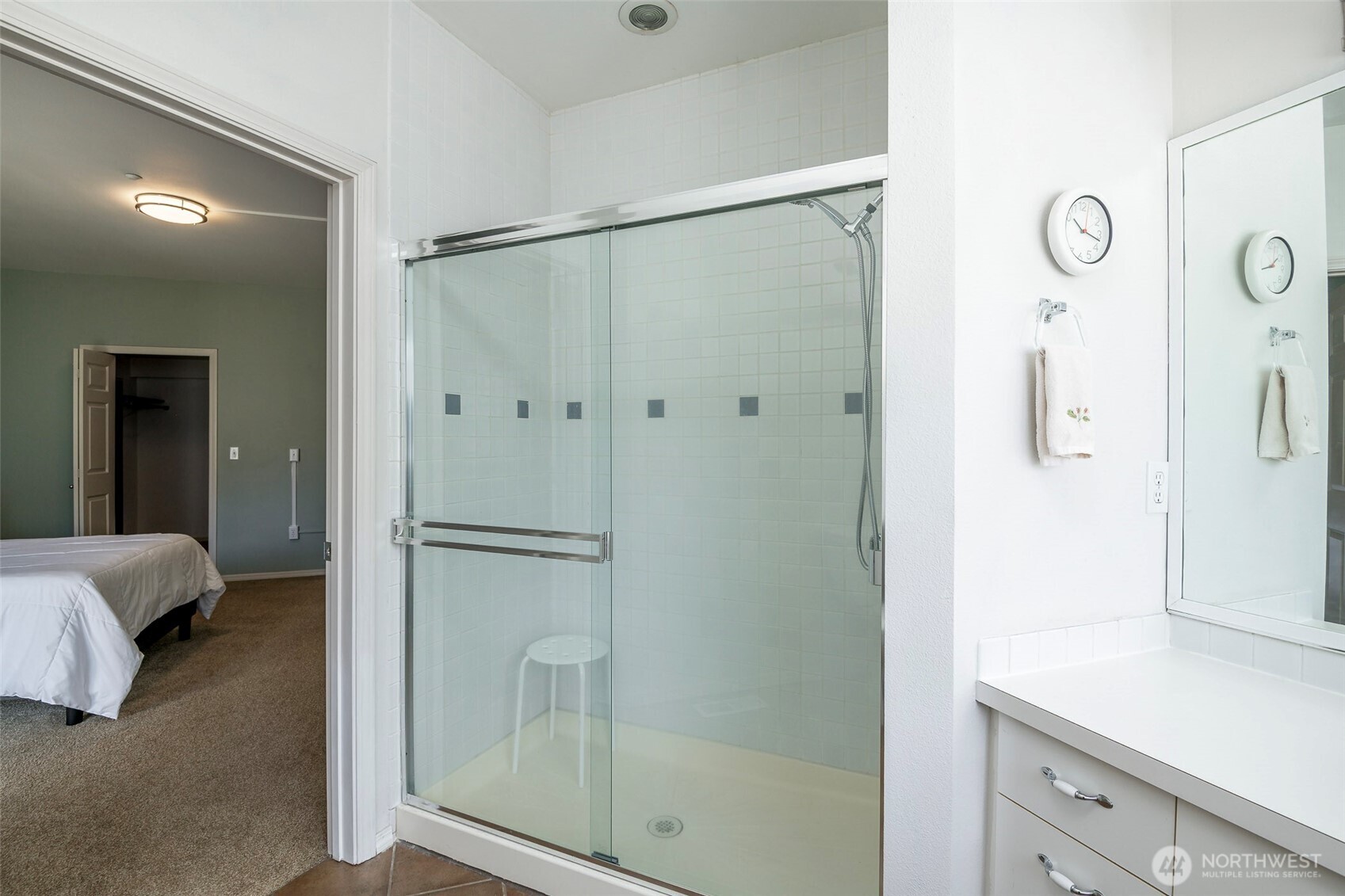 4714 NE Fairwood Boulevard Unit: 905