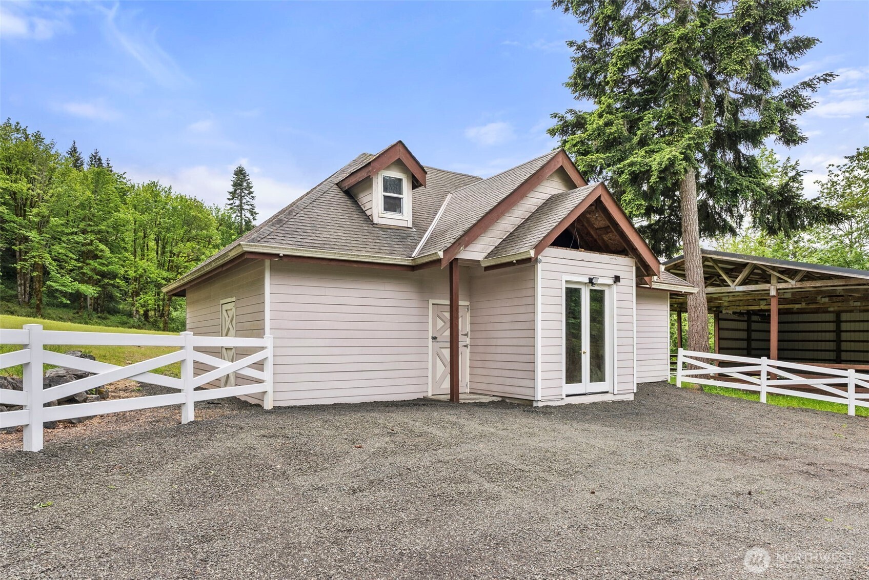 1410 Summit Lake Shore Road NW
