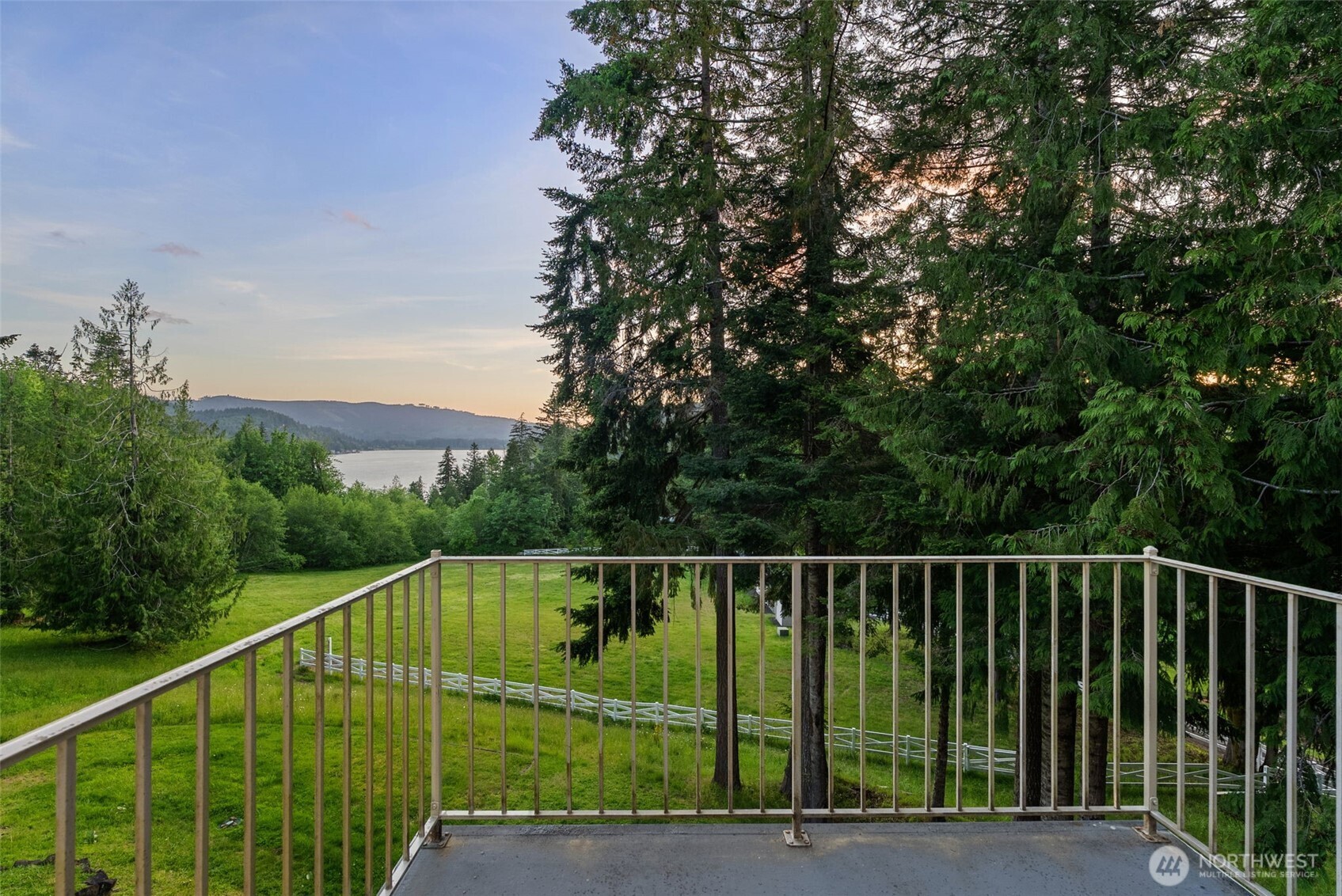 1410 Summit Lake Shore Road NW
