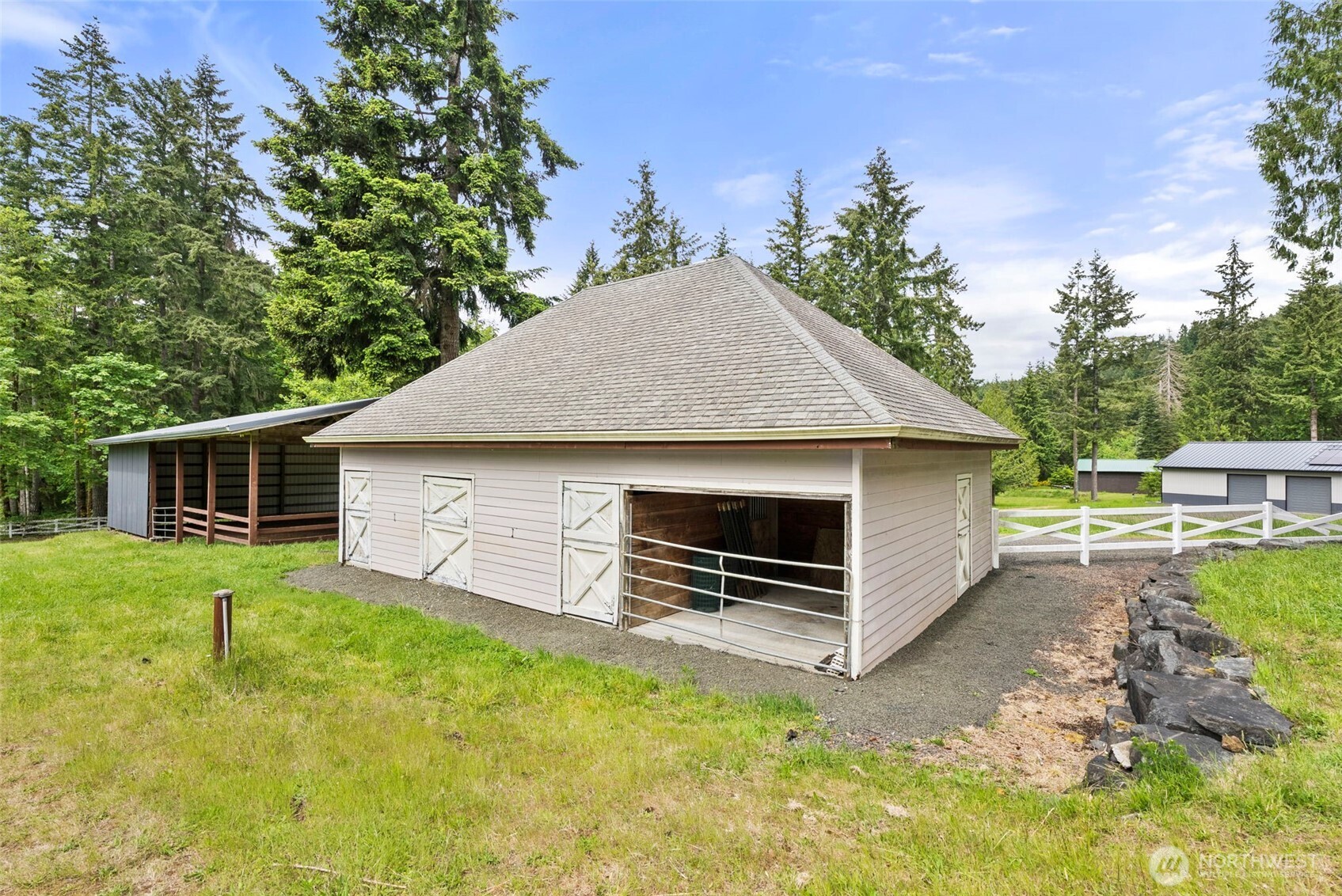 1410 Summit Lake Shore Road NW