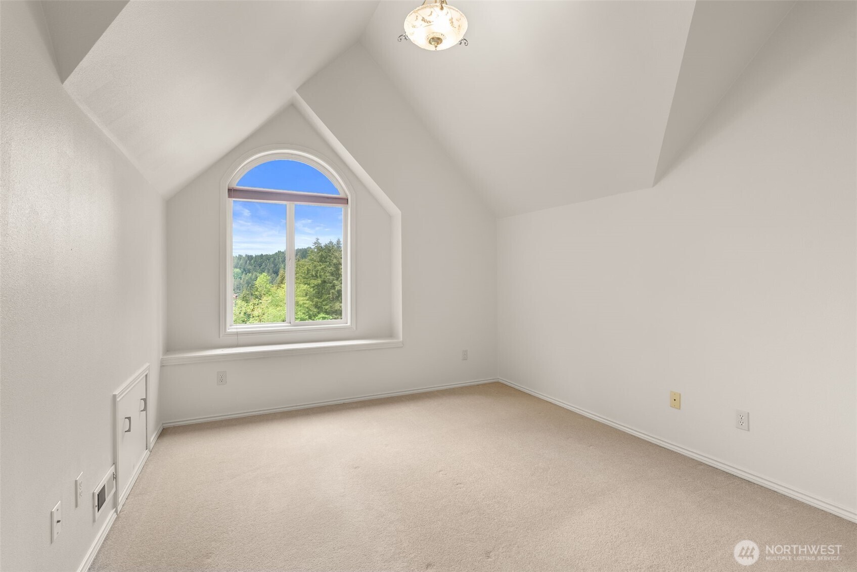 1410 Summit Lake Shore Road NW