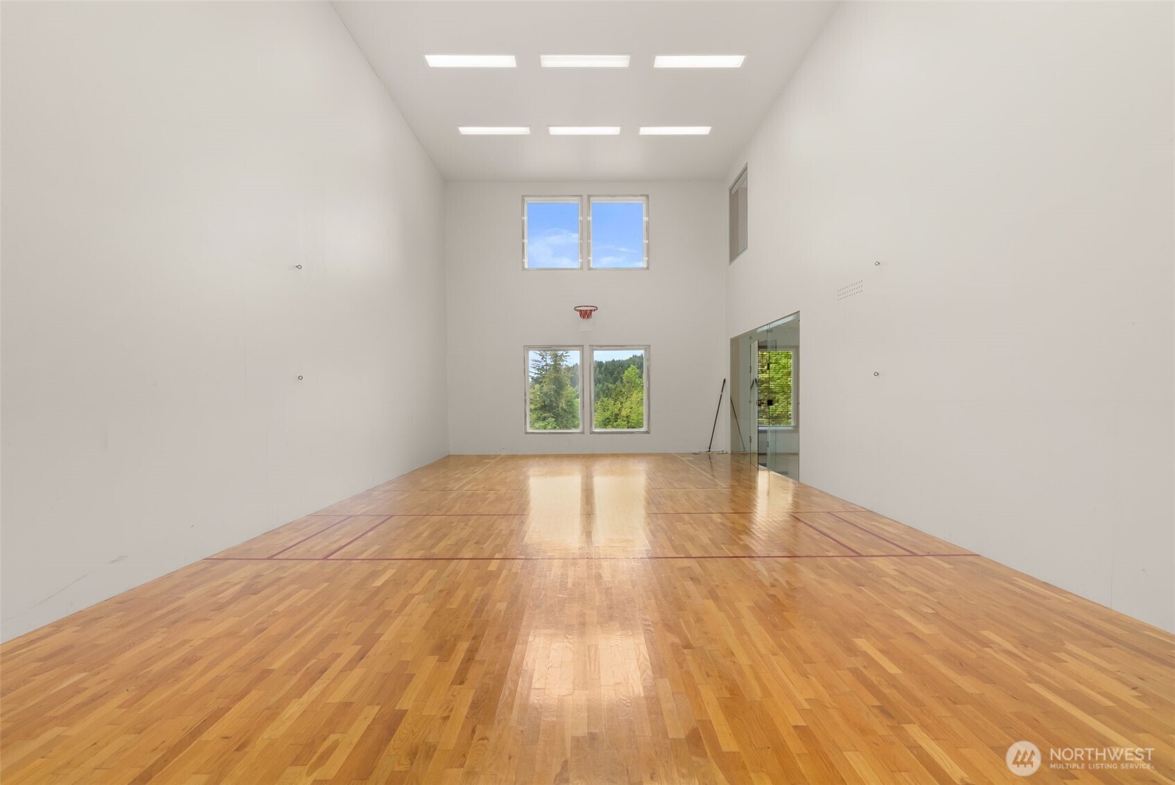1410 Summit Lake Shore Road NW