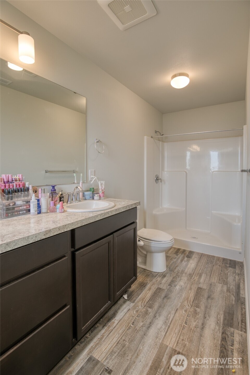 407 N Bel Air Loop SW
