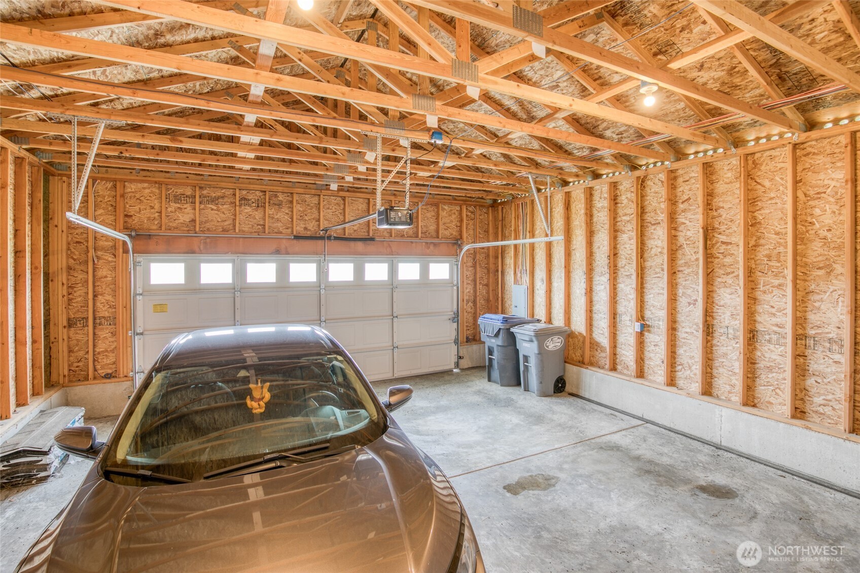 407 N Bel Air Loop SW