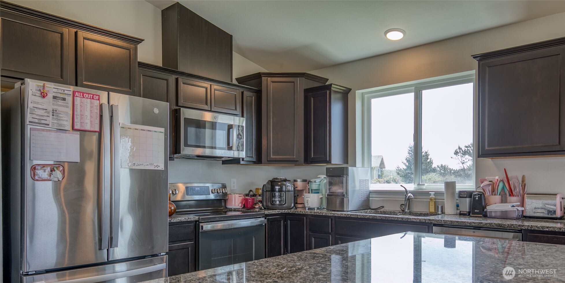 407 N Bel Air Loop SW