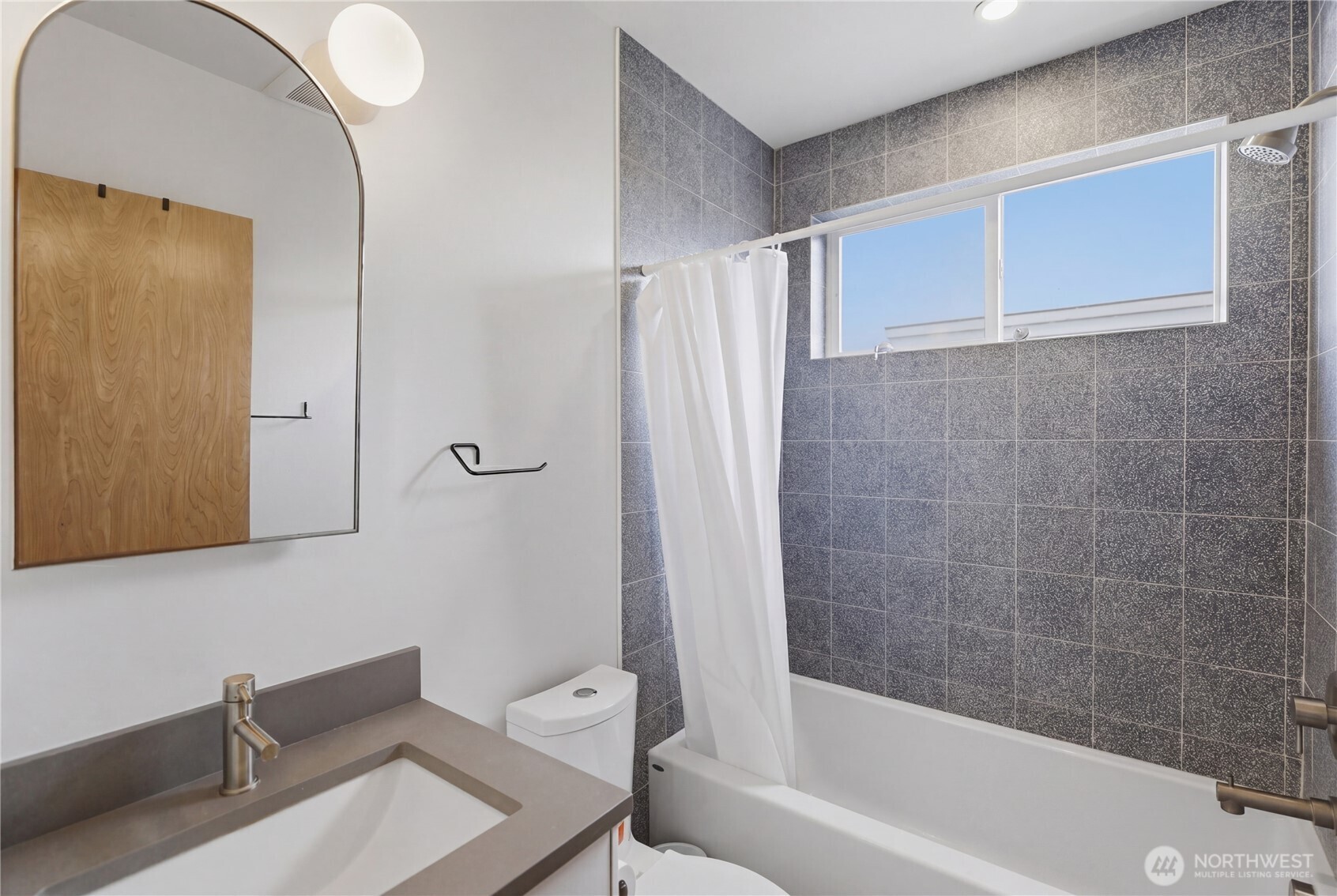 918 N 100th Street Unit: B