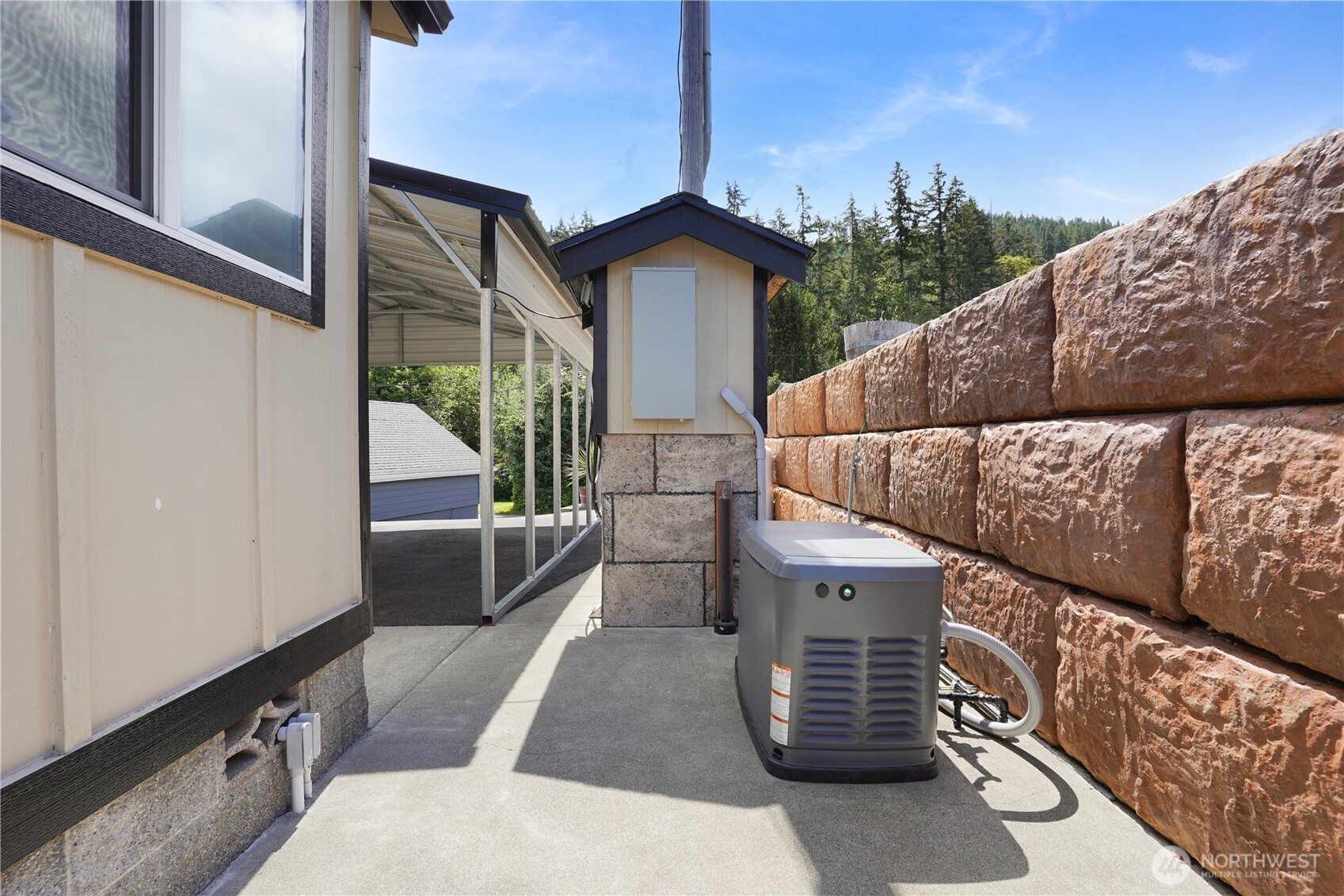 1031 Summit Lake Circle NW