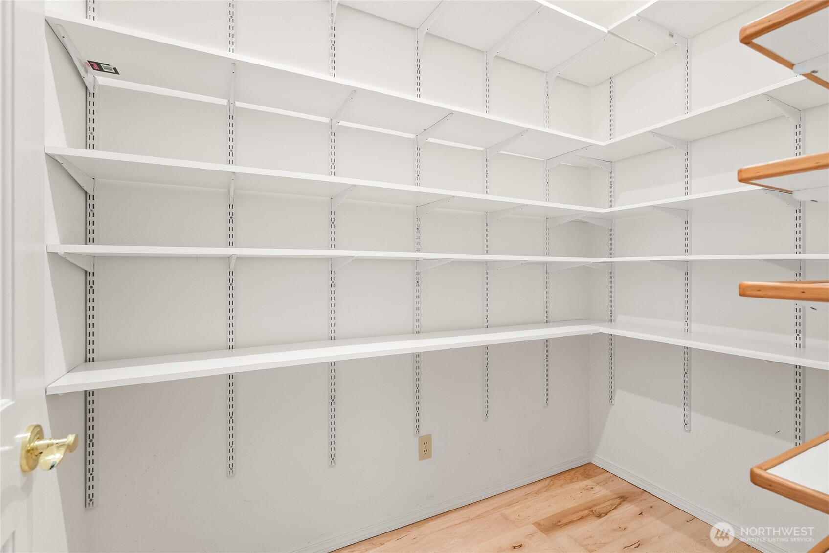 7201 Holly Hedge SW Unit: 8